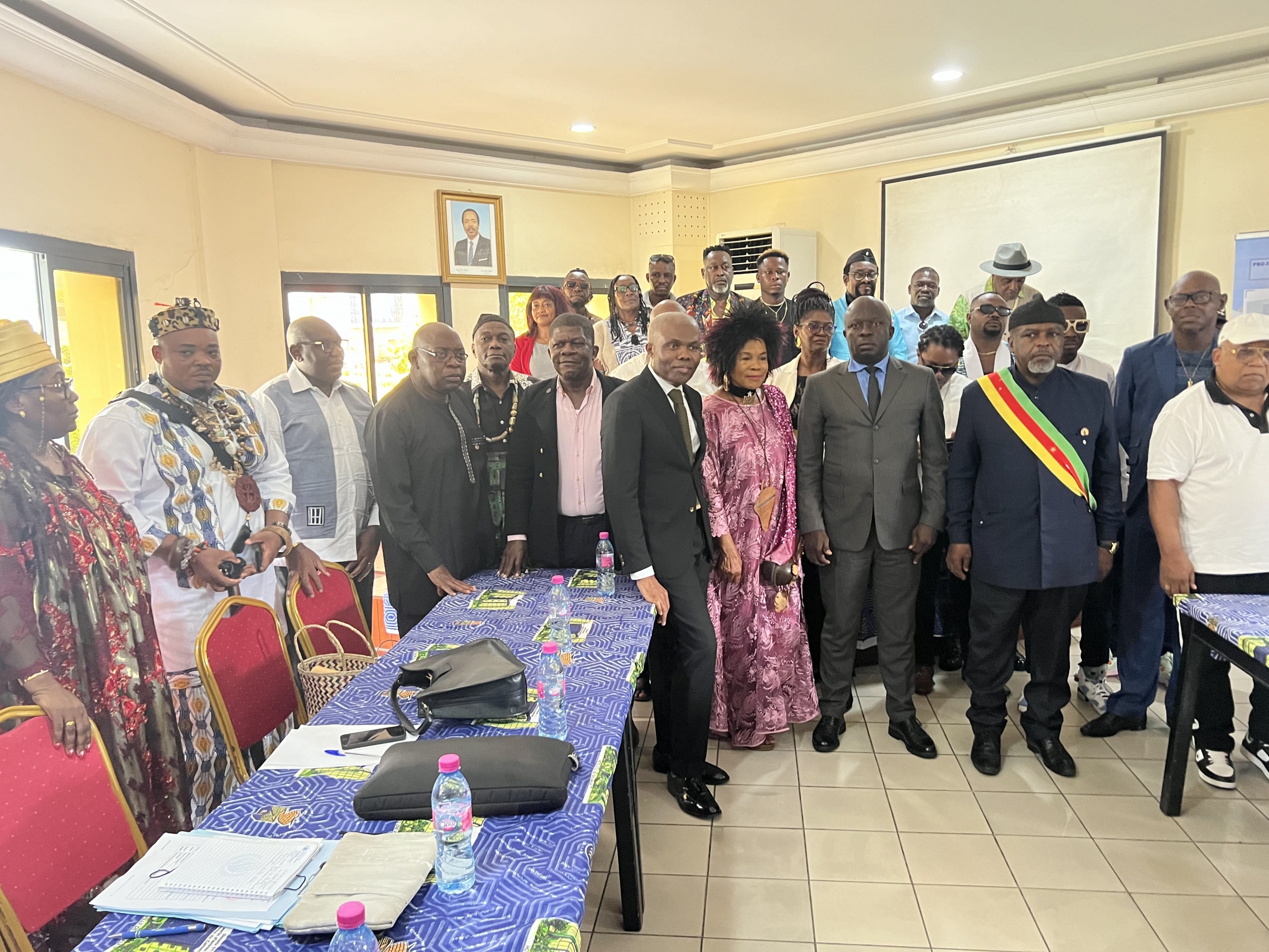 Célébration de la Fête de la Musique à Douala 1er : Table ronde avec les artistes locaux